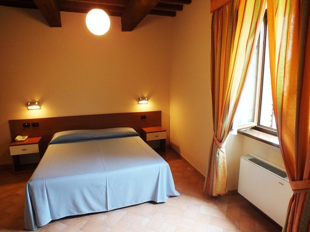 Hotel Santa Chiara SantʼAngelo in Vado Oda fotoğraf
